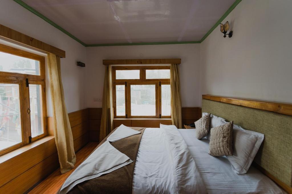 Hotel Lumbini Leh Eksteriør bilde