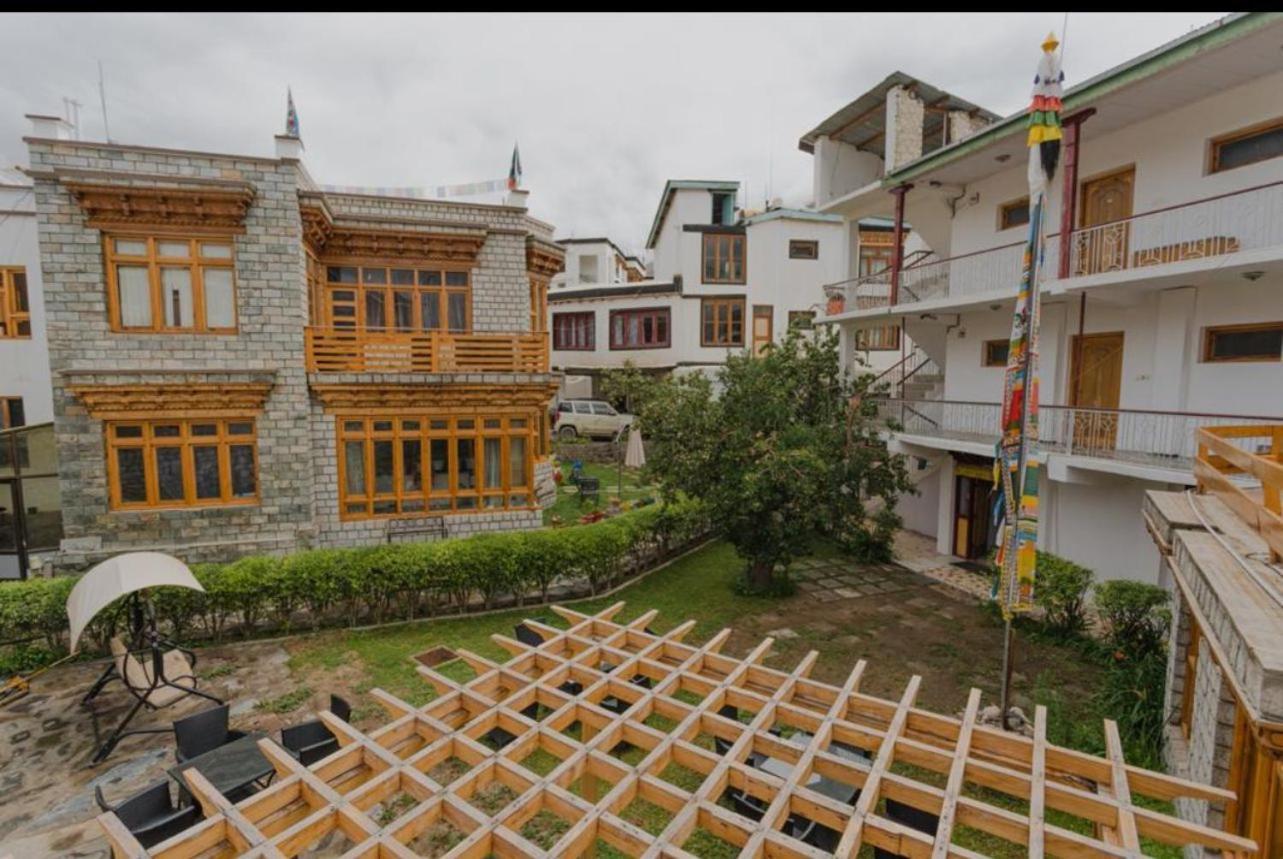 Hotel Lumbini Leh Eksteriør bilde